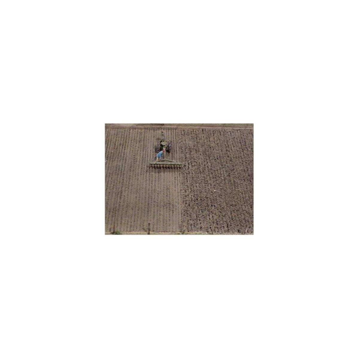 Plowed Field -- White with Gray/Black Highlights 8-1/2 x 5-1/2′ 21.6 x 14cm, HO Pre-Size Model Specialities 701