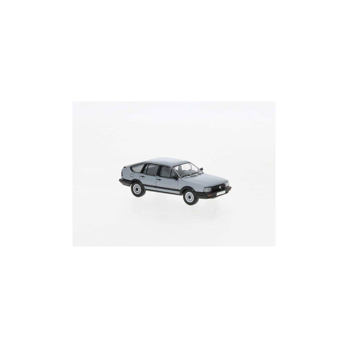 1985 Volkswagen Passat B2 Trophy Station Wagon - Assembled -- Silver, HO, Brekina Automodelle PCX870411
