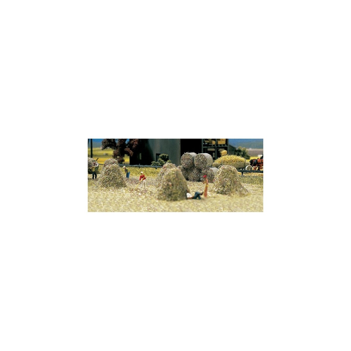 Hay Bale Set -- Assembled, HO Busch Gmbh & Co Kg 1212