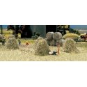 Hay Bale Set -- Assembled, HO, Busch Gmbh & Co Kg 1212