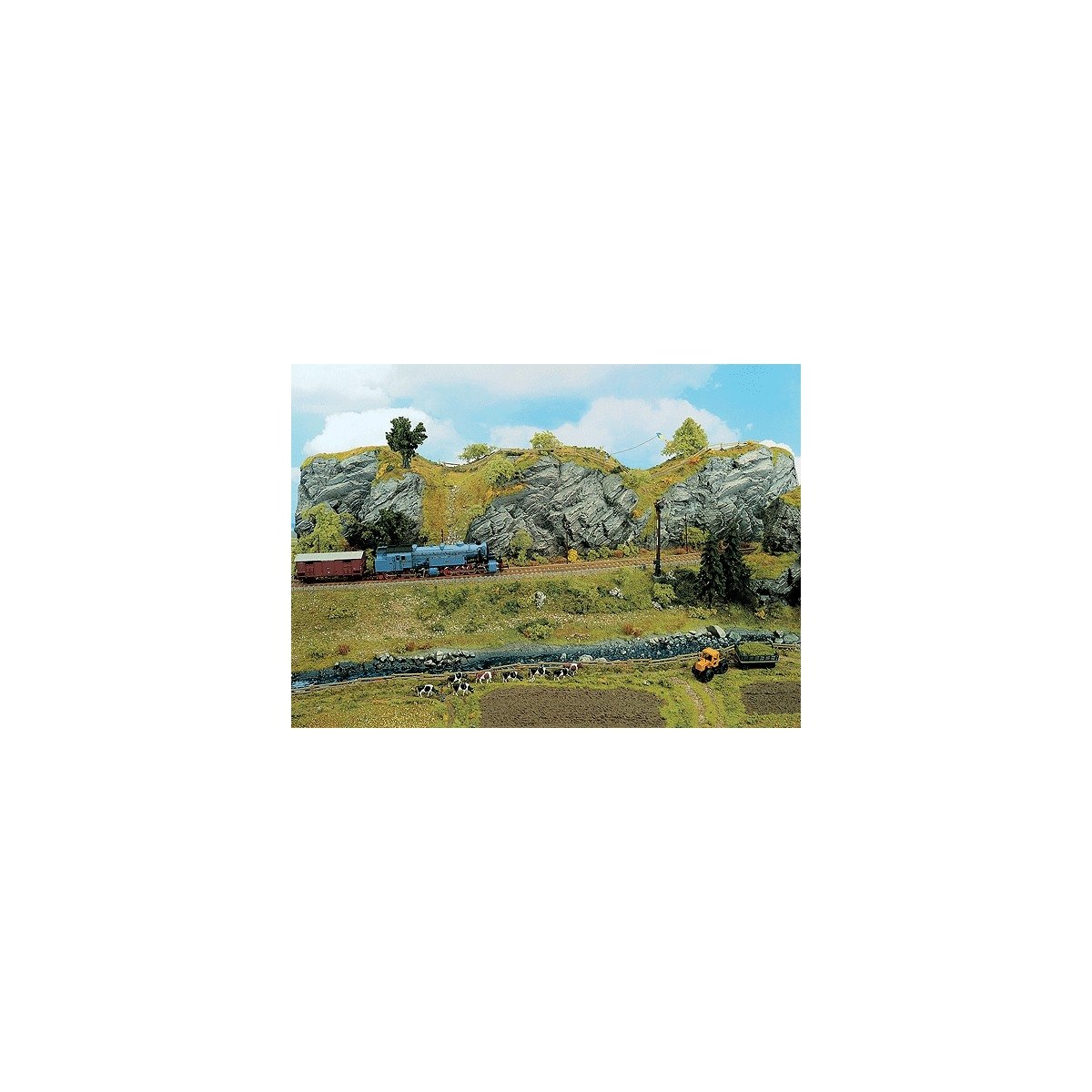 Foam Rock Formations -- Limestone Rock Wall 13 x 7-1/8′ 32 x 18cm, HO Noch Gmbh & Co 58490