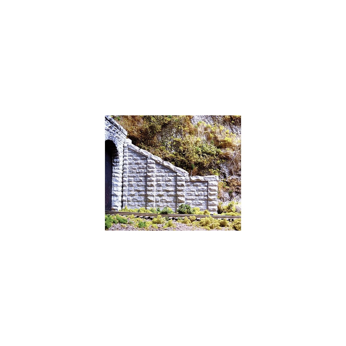 Cut Stone Sloped Tunnel Abutment pkg(2) -- 4-1/2 x 3-21/32′ 11.4 x 9.3cm, HO Chooch Enterprises 8402