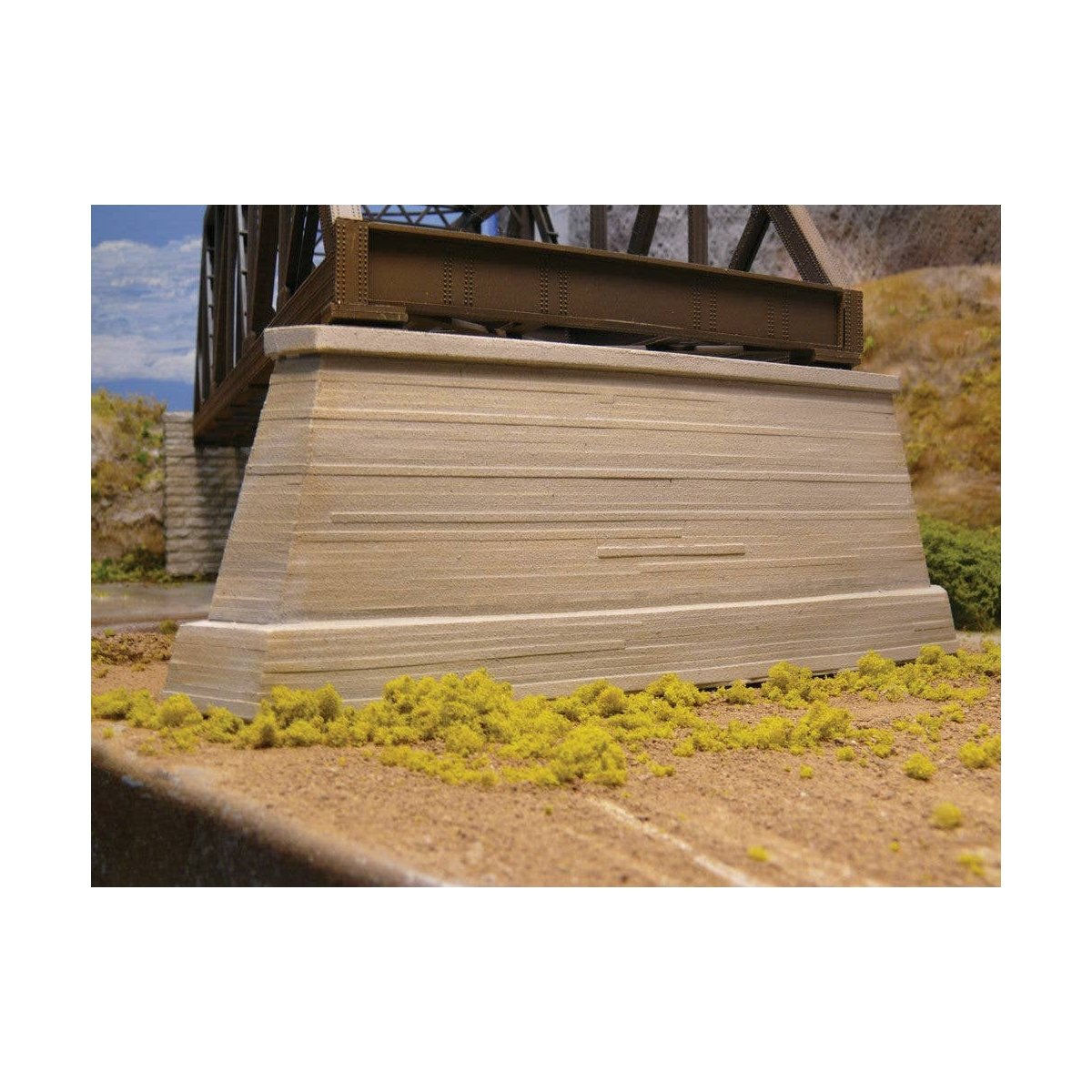 Double-Track Concrete Pointed Bridge Pier -- Fits Central Valley Double-Track Truss Bridge, HO Chooch Enterprises 8433