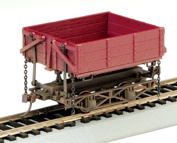 Wood Side-Dump Car 3-Pack - Ready to Run - Spectrum(R) -- Painted, Unlettered (Boxcar Red), On30, Bachmann Industries 29801