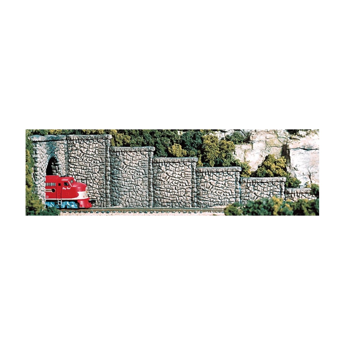 Retaining Walls pkg(6 Unpainted Hydrocal(R) Castings) -- Random Stone, N Woodland Scenics 1161
