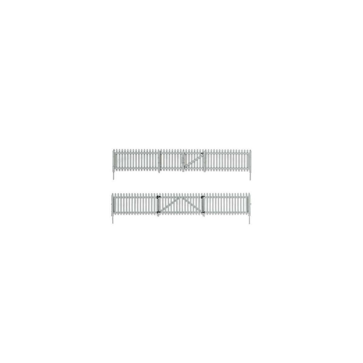Picket Fence - Kit with Gates, Hinges & Planter Pins -- Total Scale Length: 192′ 58.5m, N Woodland Scenics 2994