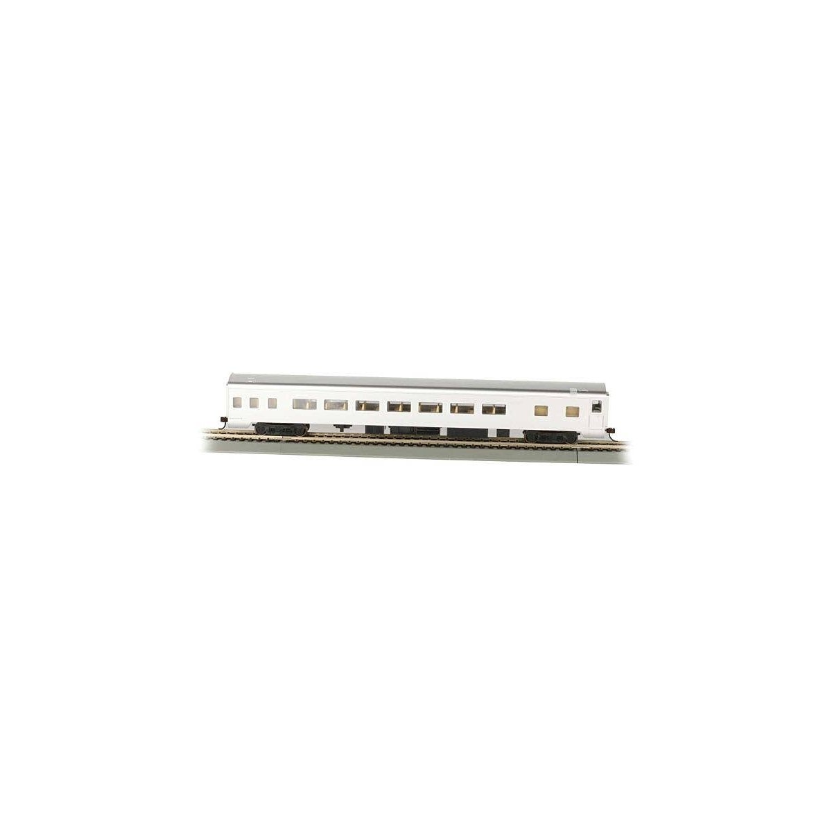 85′ Smooth-Side Coach w/Lights - Ready to Run -- Painted, Unlettered (aluminum), HO, Bachmann Industries 14208