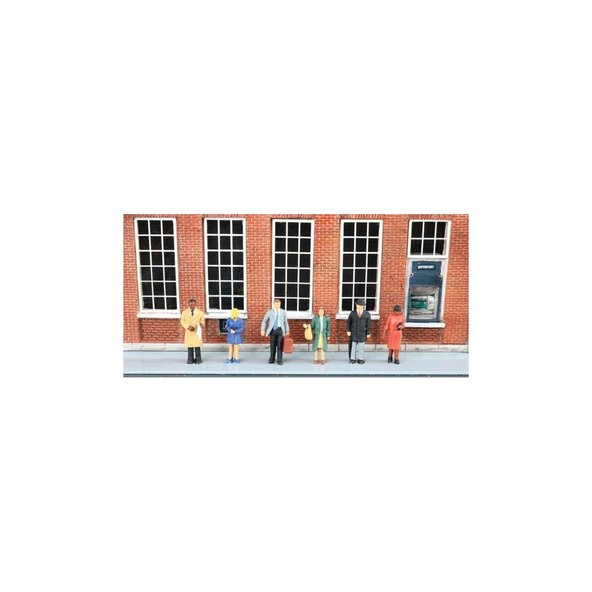 SceneScapes(TM) -- Standing Office Workers pkg(6), HO, Bachmann Industries 33120