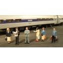 Standing Platform Passengers - SceneScapes(TM) -- pkg(6), O, Bachmann Industries 33160