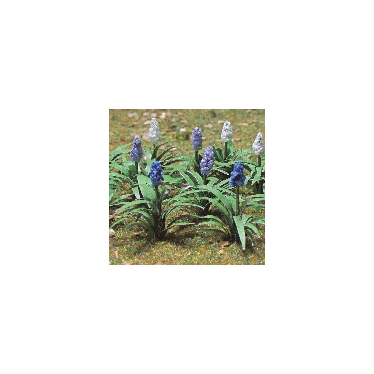 Grape Hyacinth (Muscari) -- pkg(18), O, JTT Miniature Tree 95599