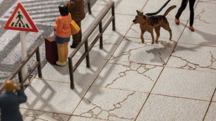 Large Concrete Slabs/Sidewalks - Laser-Cut Kit -- 7/8 x 7/8′ 2.3 x 2.3cm pkg(40), HO, Noch Gmbh & Co 14237