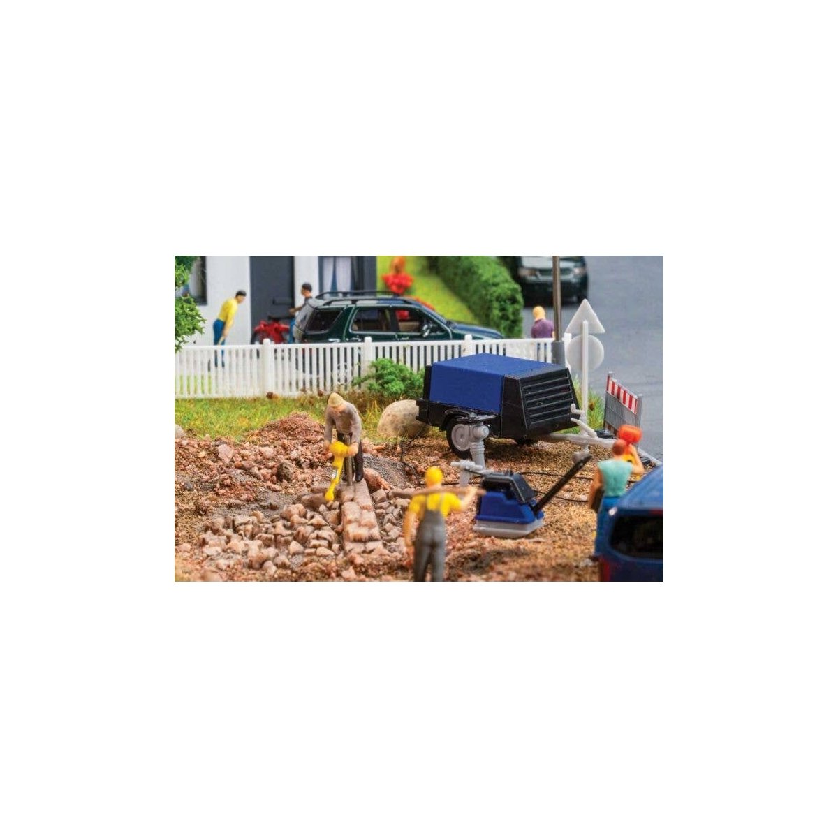 Animated Construction Work with Compressor -- Includes Motor, Figure, Compressor, HO, Faller Gmbh 180693