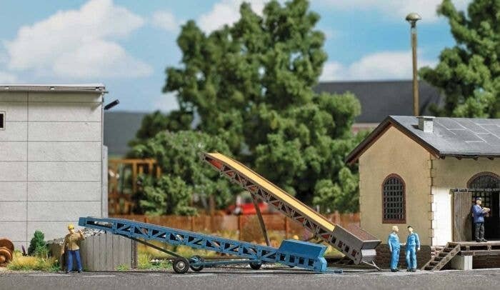 Portable Conveyor Belts - Kit -- pkg(2), HO, Busch Gmbh & Co Kg 1374