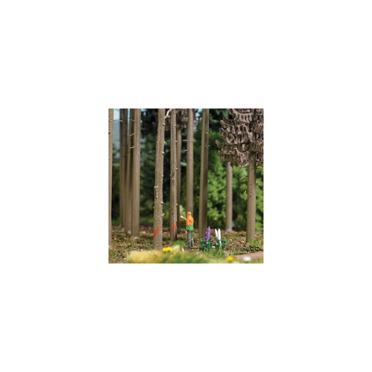 Tree Marking - Action Set -- 3 Dead Tree Trunks, 3 Stumps, Figure, HO, Busch Gmbh & Co Kg 79880
