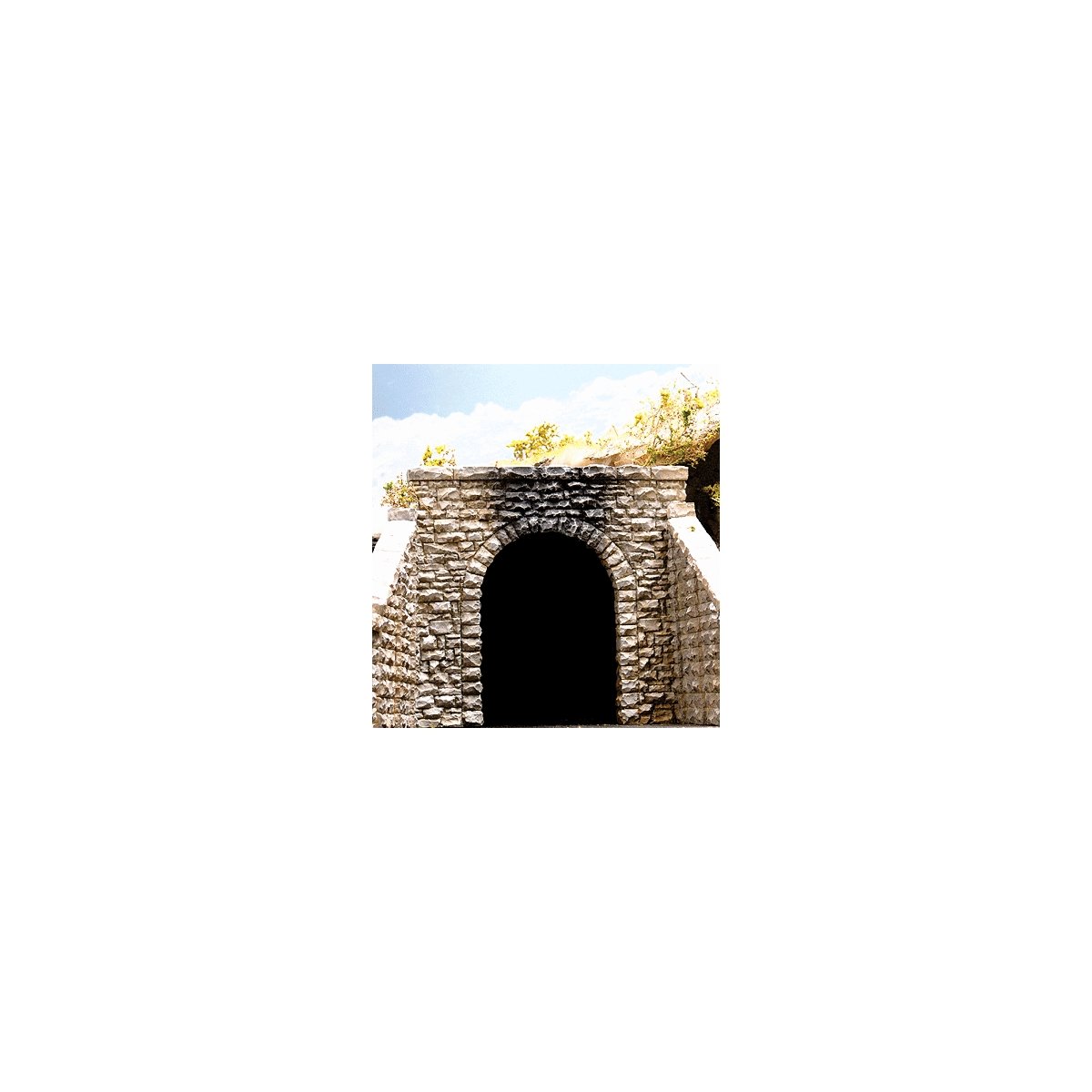 Single-Track Random Stone Tunnel Portal -- 5 x 4-3/4′ 12.7 x 12.1cm, HO, Chooch Enterprises 8360
