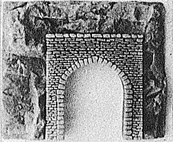 Tunnel Portal -- Cut Stone 6 x 7-1/4′, HO, Isle Laboratories Inc 102