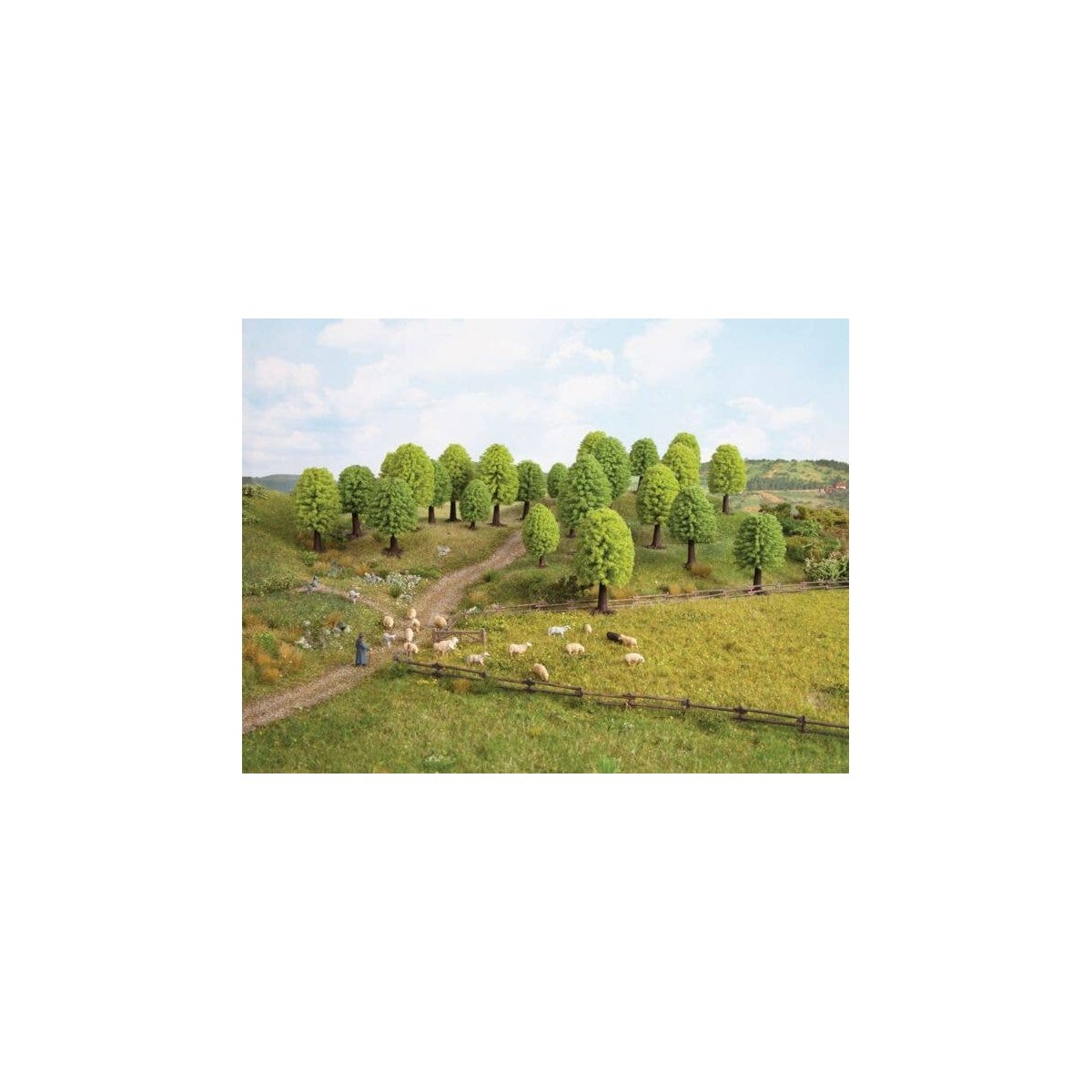 Deciduous Trees -- 2 - 3-9/16′ 5-9cm Tall pkg(25), All Scales, Noch Gmbh & Co 26801