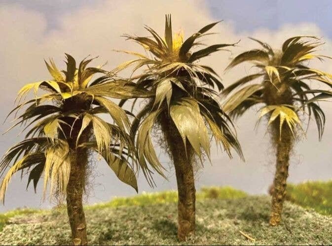 Fan Palm Tree -- 3-4′Tall, All Scales, Grand Central Scenery T26