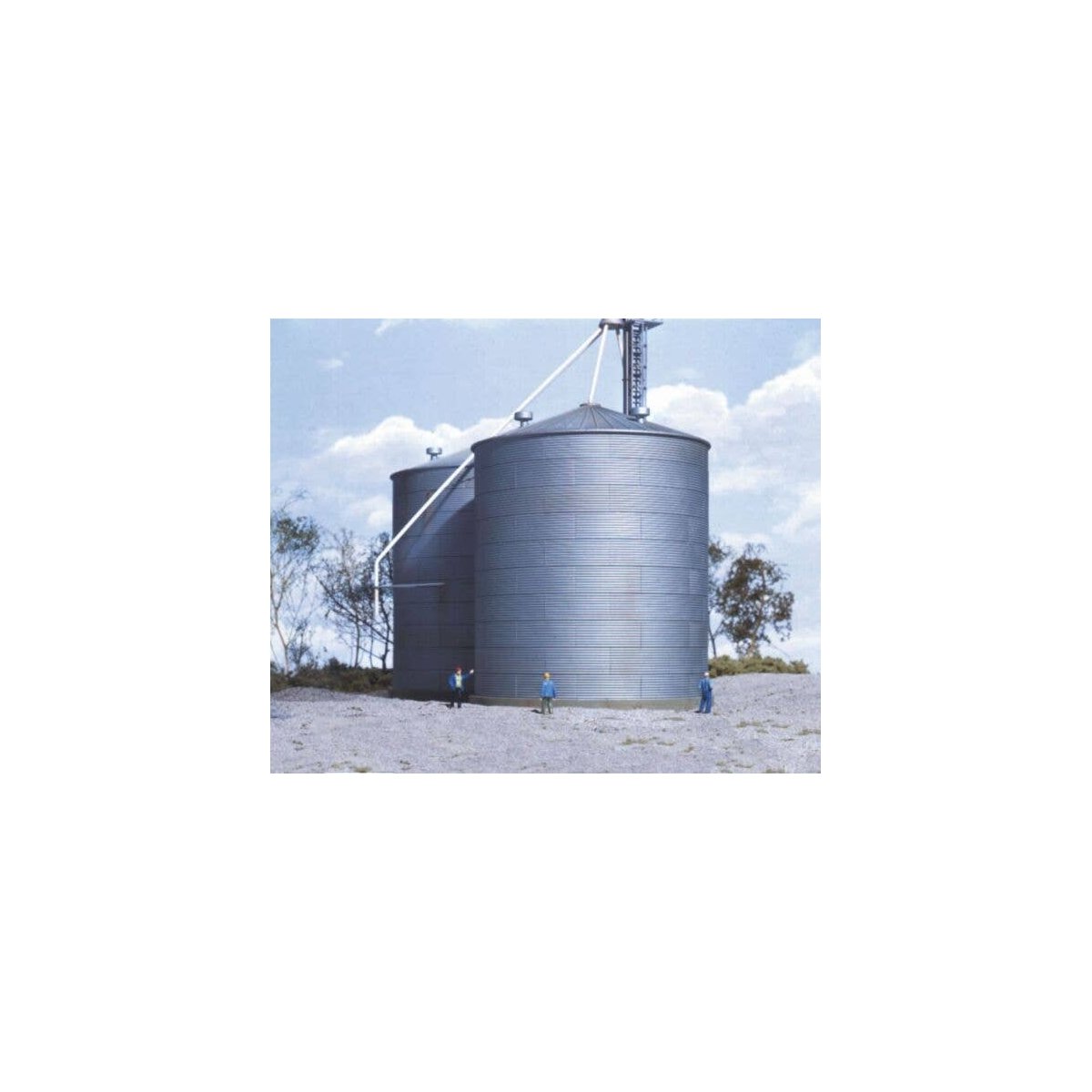 Big Grain Storage Bin -- Kit - 5-1/2` 13.9cm Diameter x 6-1/2` 16.5cm Height, HO, Walthers Cornerstone 3123