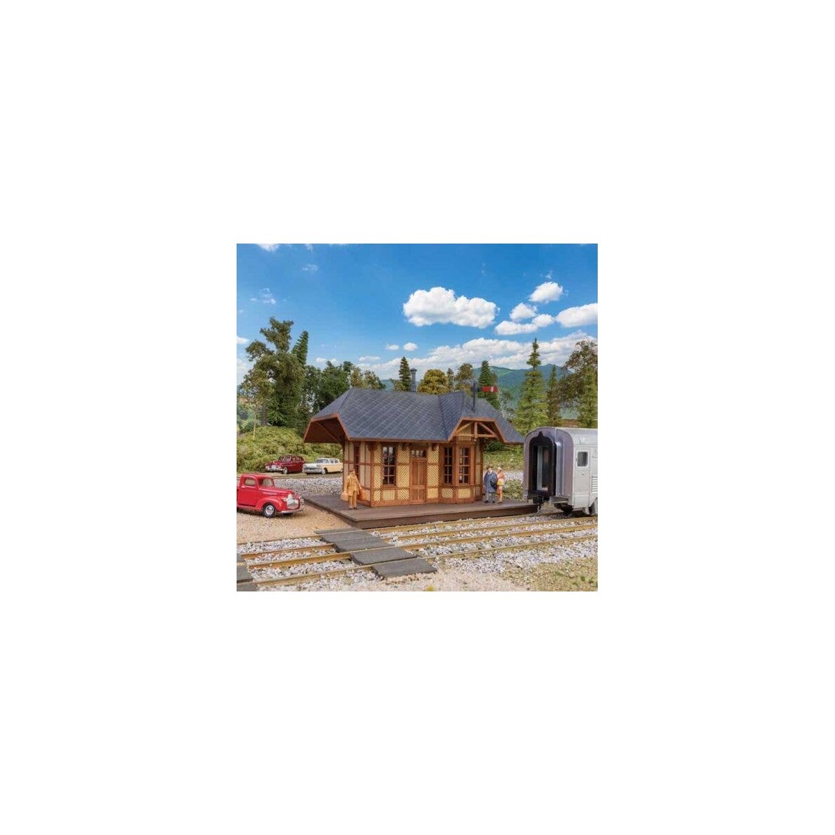 Victoria Springs Station -- Kit - 4-7/16 x 3-13/16 x 3-5/16′ 11.2 x 9.6 x 8.4cm, HO, Walthers Cornerstone 3555