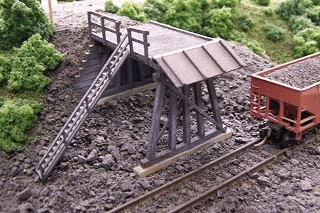 Truck Dump - Platform Kit -- 2` Long x 1` Wide 5 x 2.5cm, N, Blair Line 77