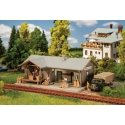 Peterstal Train Station Stop -- Kit - 6-9/16 x 4-5/16 x 2-13/16′ 16.6 x 10.9 x 7.1cm, HO, Faller Gmbh 131394