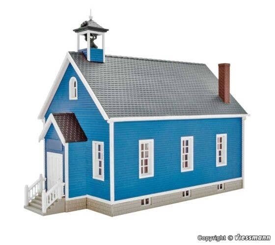 Cottage Grove School with LED Lights -- Kit - 17.8 x 9 x 13.5cm, HO, Kibri 38843