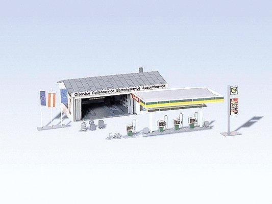 Gas Station w/Service Bay -- 6-1/4 x 3-5/8′ 15.8 x 9.6cm, HO, Faller Gmbh 130345