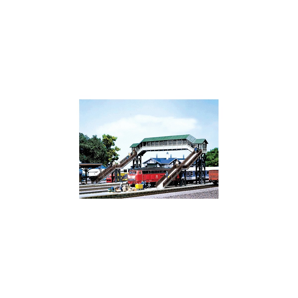 Covered Footbridge -- Overall: 11 x 7-13/16 x 5-3/16` 27.3 x 19.5 x 13.8cm, Clearance: 3-3/4` 9, HO, Faller Gmbh 120198