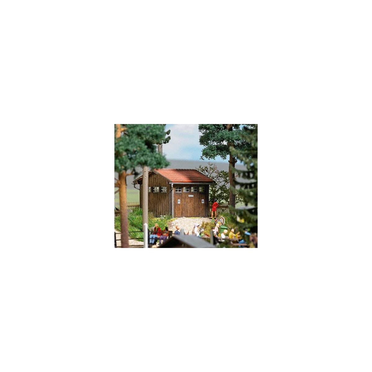 Wooden Restroom -- Kit - 2-3/8 x 2 x 1-3/4′ 6 x 5 x 4.4cm, HO, Busch Gmbh & Co Kg 1586