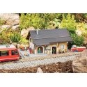 Lavin Train Station -- Kit - 23-1/4 x 16-9/16 x 11-13/16′ 59 x 42 x 30cm, G, Pola 330861