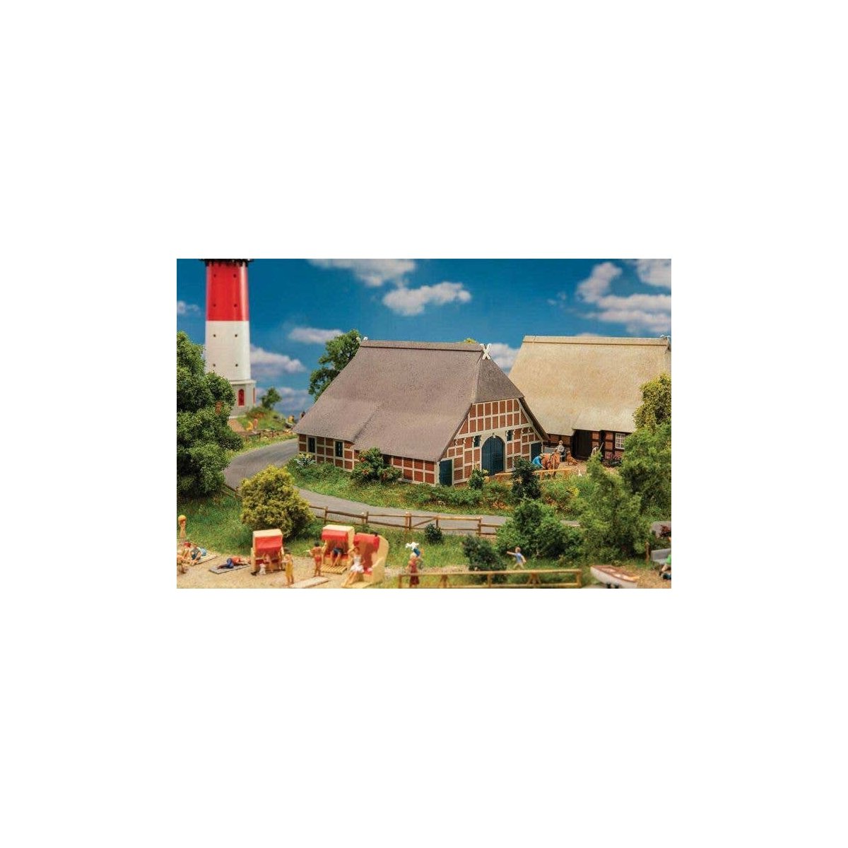 Altlander House -- Weathered Kit - 6 x 4-7/8 x 3-13/16′ 15.2 x 12.4 x 9.7cm, HO, Faller Gmbh 130581