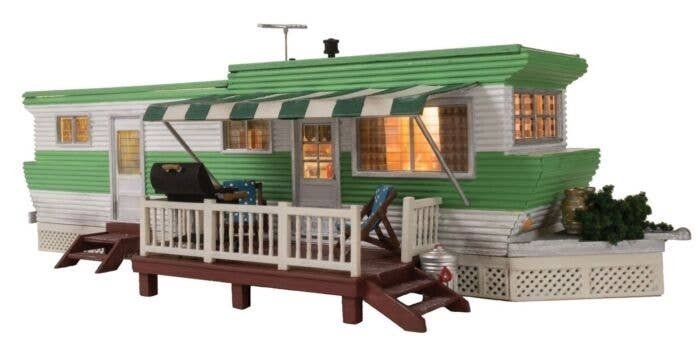 Grillin` & Chillin` Trailer w/Lights - Built-&-Ready(R) Landmark Structure(R) -- Assembled - 5-3, HO, Woodland Scenics 5060