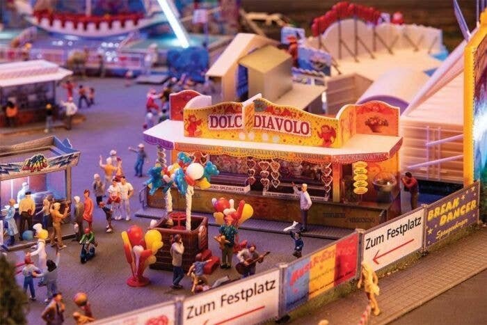 Candy Stall and Balloon Artist -- Kit, HO, Faller Gmbh 140474