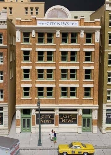 City News -- Resin Kit - 3-1/2 x 3-1/4 x 5-1/4′ 8.9 x 8.3 x 13.3cm, N, Lunde Studios 19
