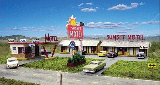 Sunset Motel -- Kit - Office: 5 x 3-5/16` 12.7 x 8.4cm Units: 6-1/2 x 2-3/4` 16.5 x 6.9, HO, Blair Line 2001