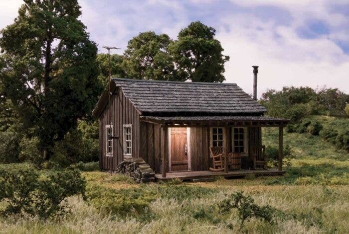 Rustic Cabin - Built-&-Ready(R) Landmark Structure(R) w/Exterior Light -- Assembled - 3-1/4 x 3 , HO, Woodland Scenics 5065
