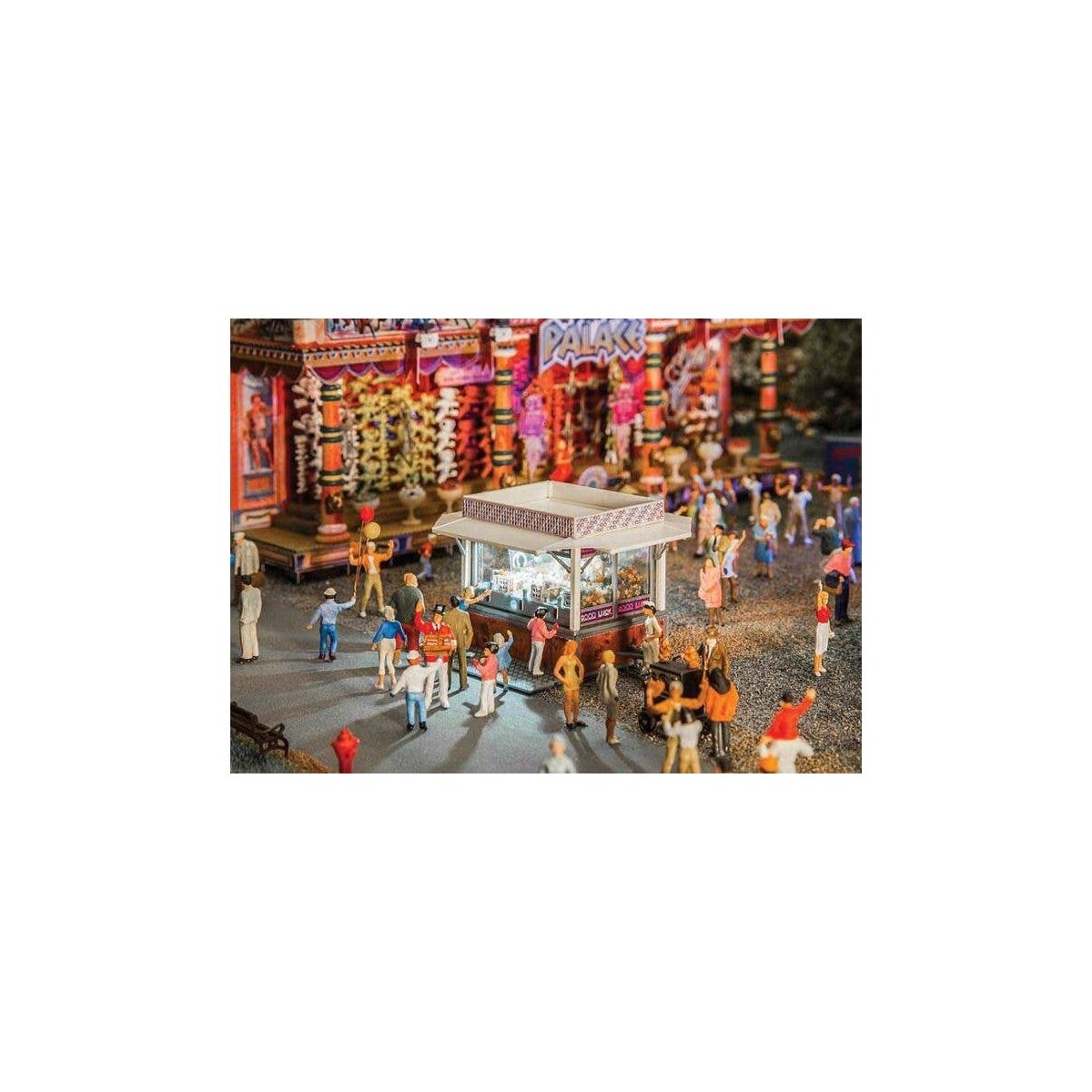 Claw Crane Carnival Game Kiosk -- Kit - 2-5/8 x 2 x 1-1/2′ 6.6 x 5 x 3.8cm, HO, Faller Gmbh 140478