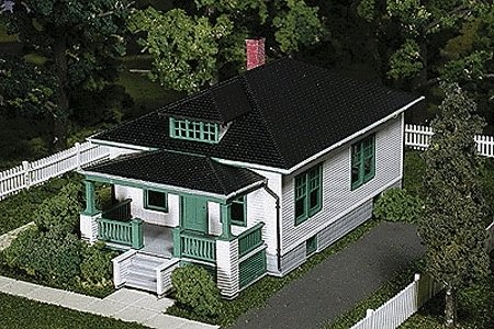 Barb`s Bungalow -- Kit - 6-1/4` x 3` x 2-3/4`, HO, Atlas Model Railroad Co. 712