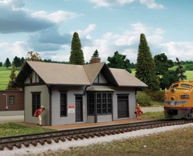 Golden Valley Depot -- Kit - 4 x 2-1/8 x 2′ 10.1 x 5.3 x 5cm, N, Walthers Cornerstone 3894