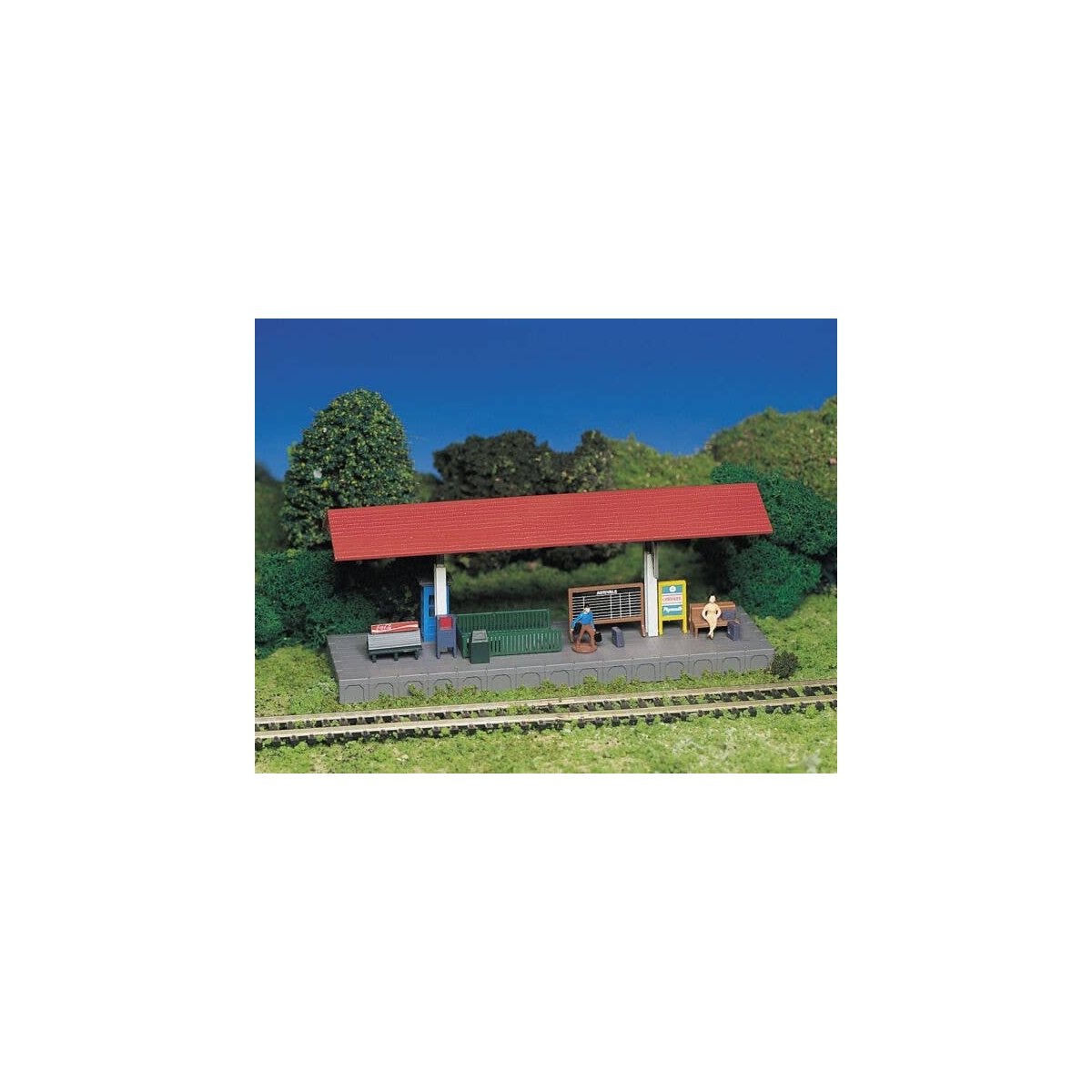 Plasticville Classic Kit - Station Platform -- 2-1/8 x 7′ 5.5 x 18cm, HO, Bachmann Industries 45194