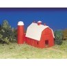 Plasticville Classic Kit - Barn -- 2-1/2 x 3-1/2′ 6.4 x 9cm, HO, Bachmann Industries 45151