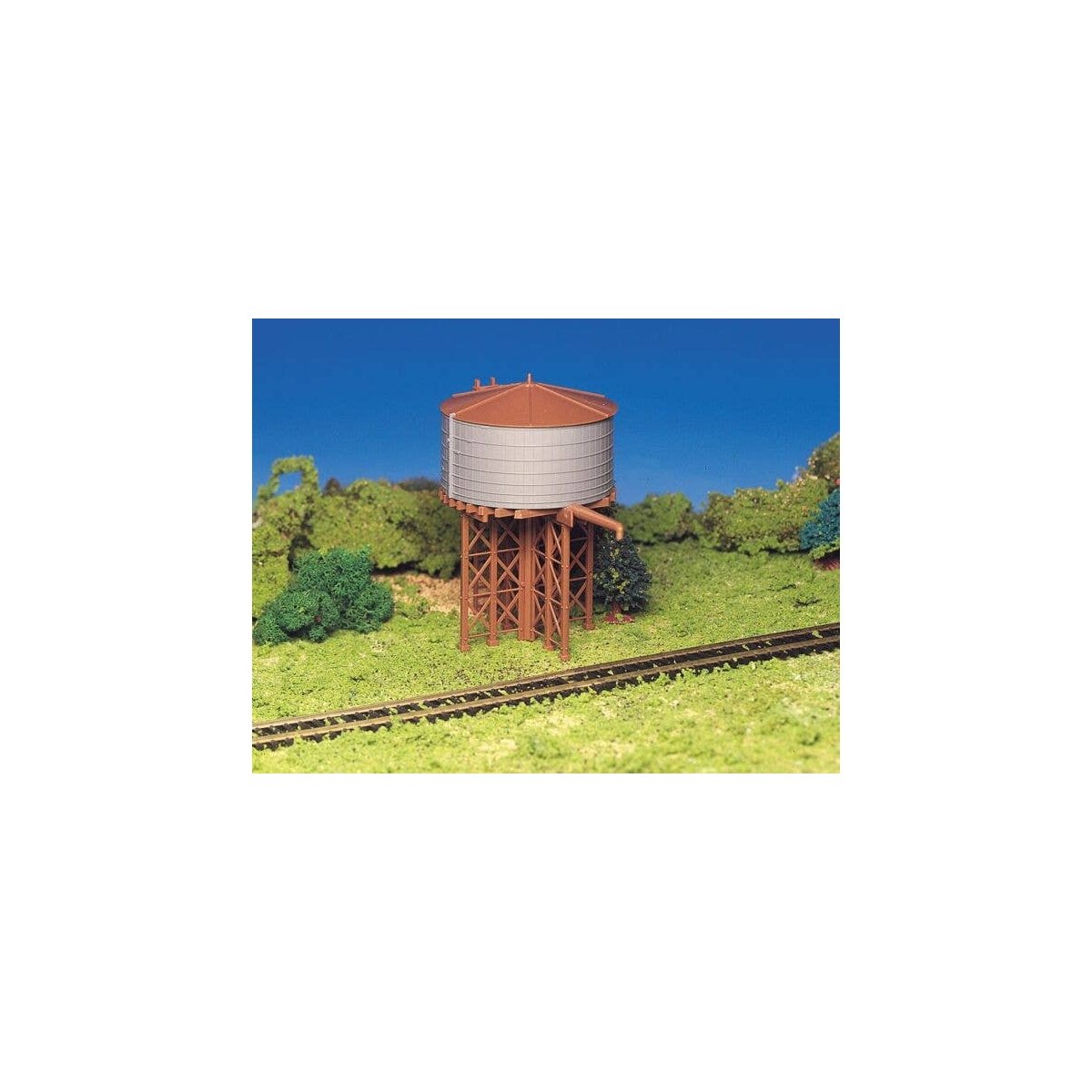 Water Tank - Plasticville U.S.A.(R) -- Kit - 3-1/4′ 8.2cm Diameter, HO, Bachmann Industries 45153