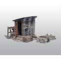 Scenic Details(R) Structure Kit -- Smokehouse - 2-1/2 x 1-3/8′ 6.4 x 3.5cm, HO, Woodland Scenics 213