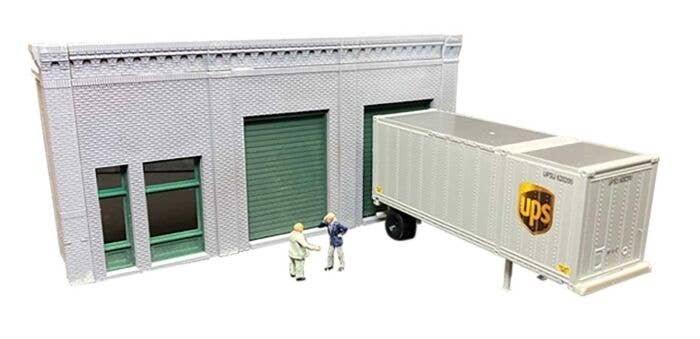Single-Story Wall w/2 Overhead Doors and Office Entry - Keyrail -- Background Building Kit - 6-1/2, HO, Lunde Studios QBHO1