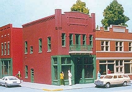 Bonnie B. Boutique -- Kit - 4-3/4 x 2-3/4′ 11.9 x 6.9cm, HO, Smalltown USA 6022