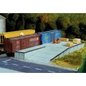 Loading Docks & Ramp -- Kit - Scale 10 x 40′ 3 x 12.2m, HO, Pikestuff 17