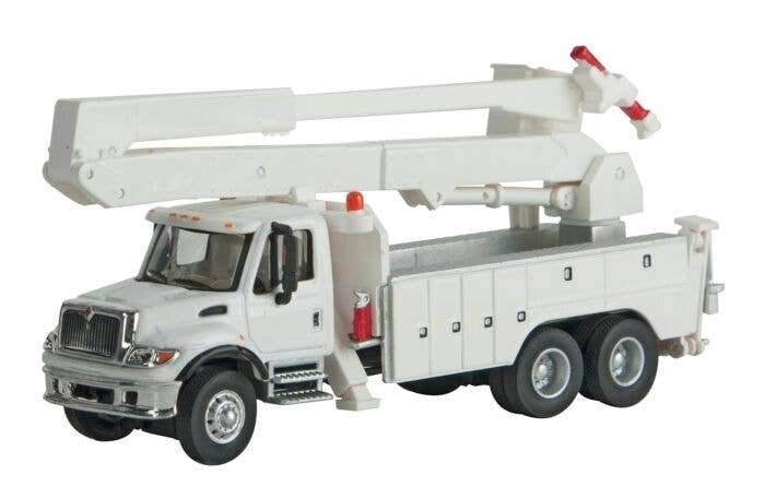 International(R) 7600 Utility Truck w/Bucket Lift - Assembled -- White, Railroad Maintenanc, HO, Walthers SceneMaster 11753