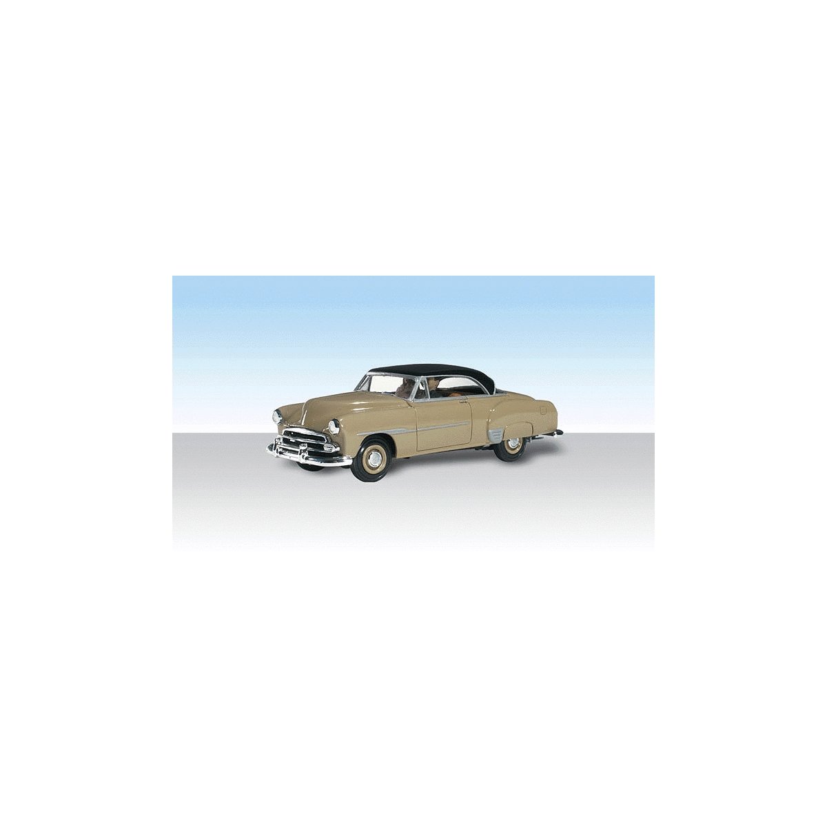 AutoScenes(R) - Assembled -- Billy Brown′s Coupe, HO, Woodland Scenics 5522