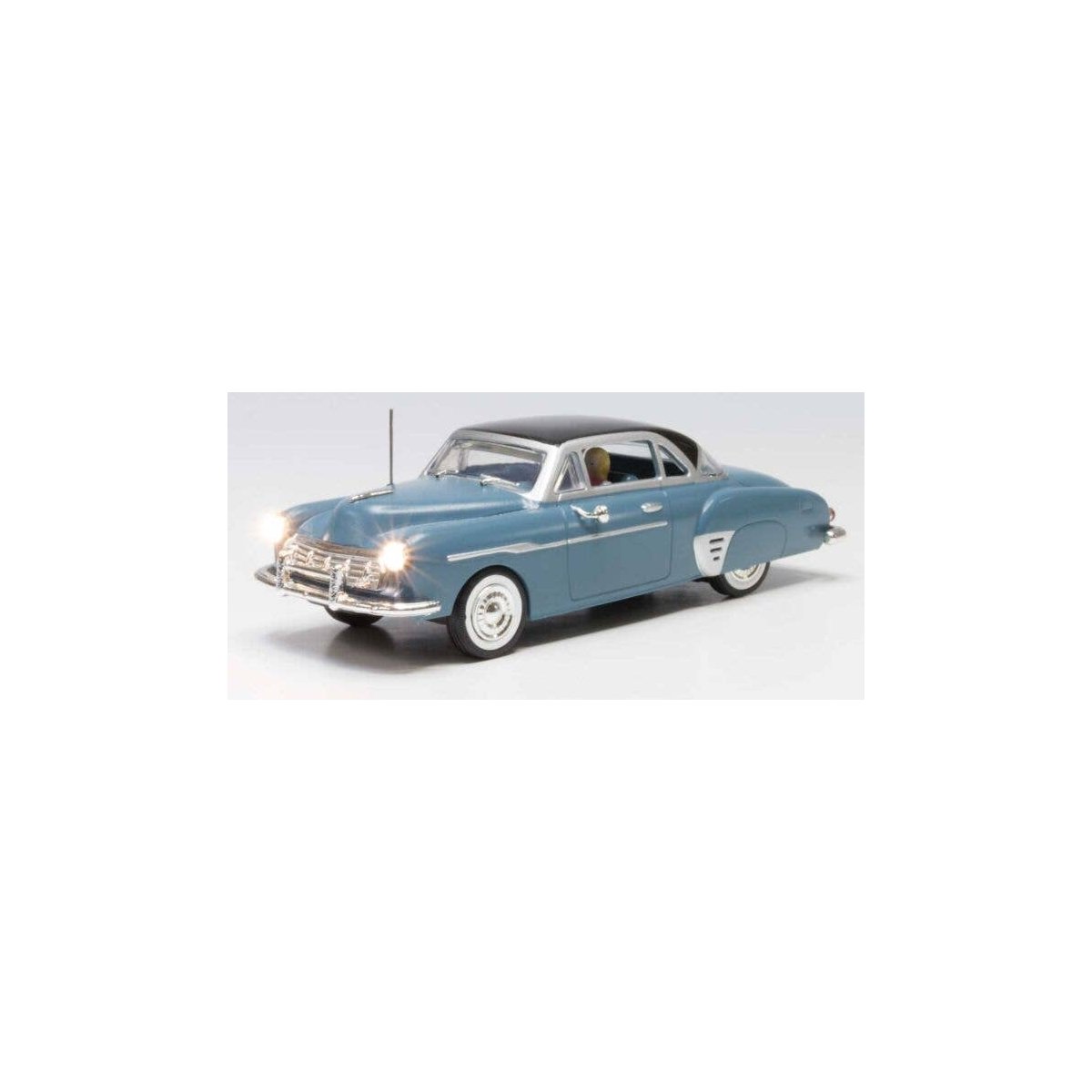 Comfy Cruise - Just Plug(R) Lighted Vehicle -- Blue, O, Woodland Scenics 5976